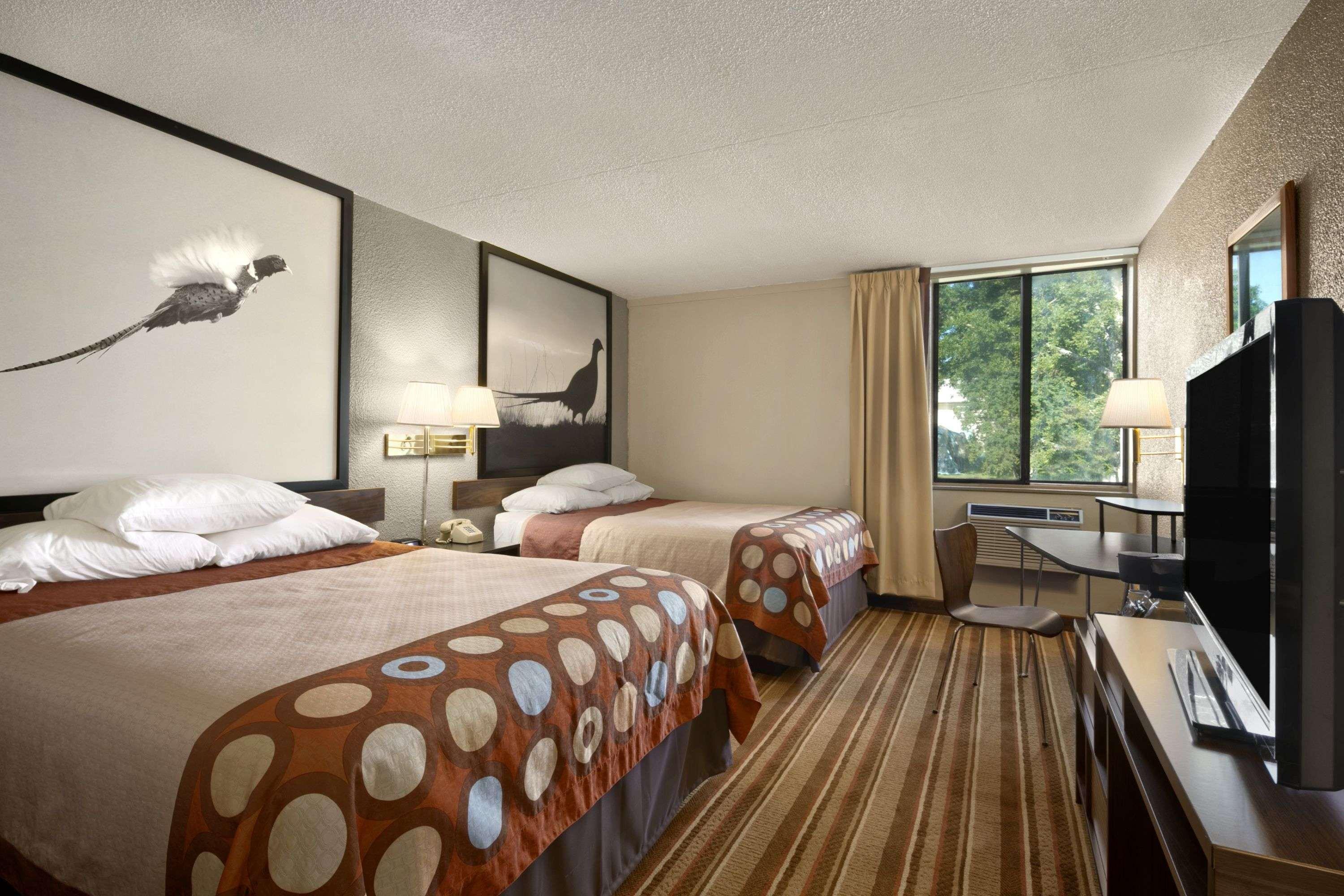 Super 8 By Wyndham Redfield Hotel Kültér fotó